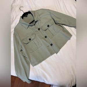 Lightweight Cropped Denim Jacket